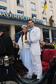  Prinz Fabrician I. – Öl Prinz von Messtecc und Sarah I. – die royale Märchenballerina Ankunft  bei der  Schlüsselübergabe und Einzug des Narrhalla Prinzenpaares 2019